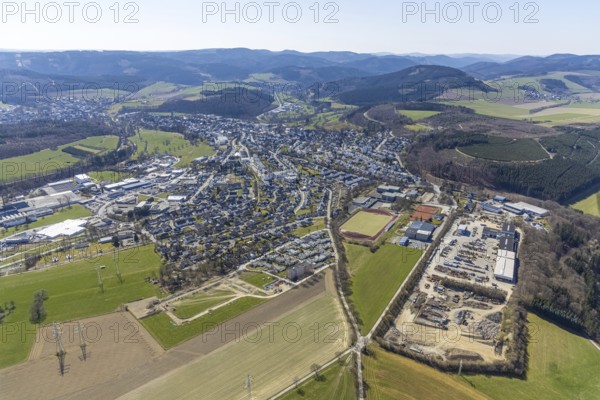 Aerial view, construction site, construction area Altes Feld II, Breslauer Straße, Schmallenberg, Sauerland, North Rhine-Westphalia, Germany, construction area, construction site, building plots, construction project, construction site, DE, Europe, property tax, real estate, aerial view, aerial photography, aerial photography, overview, bird's-eye view, residential area, housing and living, residential area, residential buildings, residential quality, residential neighbourhood, housing estate, birds-eyes view, overview