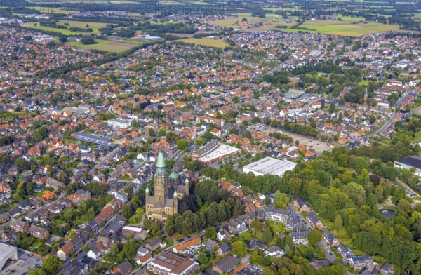 Aerial view, St. Anthony's Basilica Catholic Church in Rheine City in Rheine, Münsterland, North Rhine-Westphalia, Germany, place of worship, DE, Europe, religious community, place of worship, holy place, church, parish, denomination, aerial photograph, aerial photography, aerial photography, religion, religious site, Rheine, overview, bird's-eye view, birds-eyes view, neo-Romanesque church building, overview