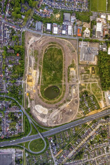 Aerial view of the former trotting track in the Hillerheide district, ISEK project Wohnen am Wasser, district development concept (ISEK) Hillerheide, Hillerheide, Recklinghausen, Ruhr area, North Rhine-Westphalia, Germany, DE, Europe, aerial view, birds-eyes view, aerial photograph, aerial photography, aerial photography, overview, bird's eye view