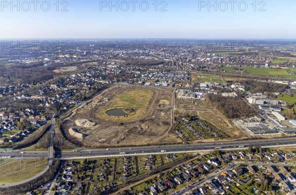 Aerial view, Former racecourse becomes a residential neighbourhood, Project Living by the lake at the trotting track, Hillerheide, Recklinghausen, Ruhr area, North Rhine-Westphalia, Germany, DE, Europe, birds-eyes view, aerial photography, aerial photography, overview, bird's eye view