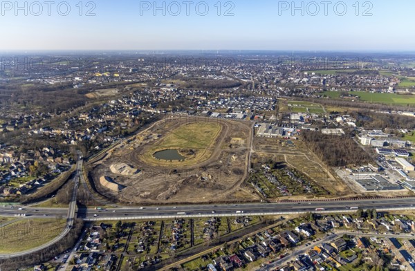 Aerial view, Former racecourse becomes a residential neighbourhood, Project Living by the lake at the trotting track, Hillerheide, Recklinghausen, Ruhr area, North Rhine-Westphalia, Germany, DE, Europe, birds-eyes view, aerial photography, aerial photography, overview, bird's eye view