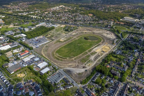 Aerial view of the former trotting track in the Hillerheide district, ISEK project Wohnen am Wasser, district development concept (ISEK) Hillerheide, Hillerheide, Recklinghausen, Ruhr area, North Rhine-Westphalia, Germany, DE, Europe, aerial view, birds-eyes view, aerial photograph, aerial photography, aerial photography, overview, bird's eye view