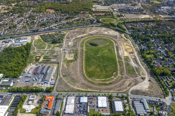 Aerial view of the former trotting track in the Hillerheide district, ISEK project Wohnen am Wasser, district development concept (ISEK) Hillerheide, Hillerheide, Recklinghausen, Ruhr area, North Rhine-Westphalia, Germany, DE, Europe, aerial view, birds-eyes view, aerial photograph, aerial photography, aerial photography, overview, bird's eye view