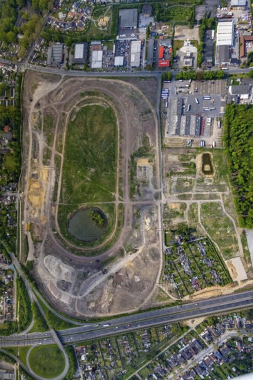 Aerial view of the former trotting track in the Hillerheide district, ISEK project Wohnen am Wasser, district development concept (ISEK) Hillerheide, Hillerheide, Recklinghausen, Ruhr area, North Rhine-Westphalia, Germany, DE, Europe, aerial view, birds-eyes view, aerial photograph, aerial photography, aerial photography, overview, bird's eye view