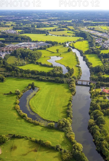 Aerial view, river Ems in the nature reserve Emsaue at the district Gellendorf in Rheine, Münsterland, North Rhine-Westphalia, Germany, DE, Europe, aerial view, aerial photography, aerial photography, NSG Emsauen, Rheine, overview, bird's eye view, birds-eyes view, overview