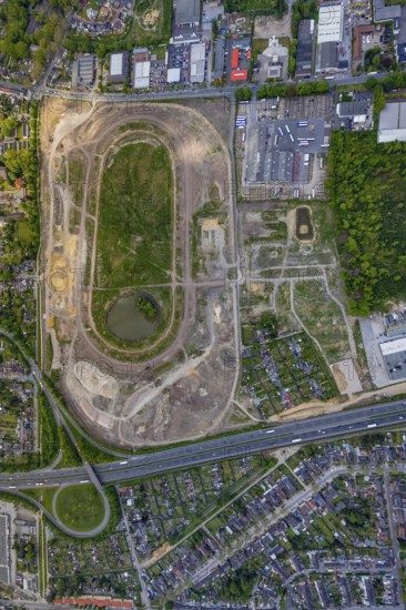 Aerial view of the former trotting track in the Hillerheide district, ISEK project Wohnen am Wasser, district development concept (ISEK) Hillerheide, Hillerheide, Recklinghausen, Ruhr area, North Rhine-Westphalia, Germany, DE, Europe, aerial view, birds-eyes view, aerial photograph, aerial photography, aerial photography, overview, bird's eye view