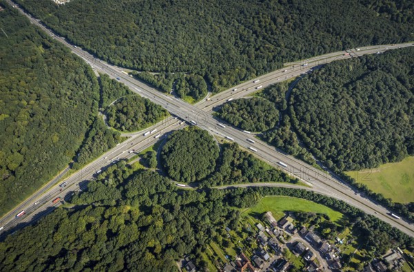 Aerial view, motorway junction Oberhausen with A2 and A3 in the district Königshardt in Oberhausen, Ruhr area, North Rhine-Westphalia, Germany, motorway junction, DE, Europe, cloverleaf shape, aerial view, aerial photography, aerial photography, Oberhausen, overview, bird's eye view, birds-eyes view, overview