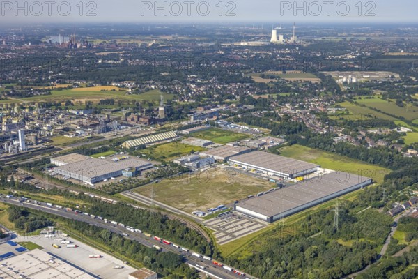 Aerial view, SEGRO Logistics Park Oberhausen and Lekkerland Logistics Centre Oberhausen in the Waldteich Industrial Park in the Holten district of Oberhausen, Ruhr area, North Rhine-Westphalia, Germany, DE, Europe, commercial enterprises, commercial area, industrial estate, Waldteich Industrial Park, commercial location, commercial use, freight traffic, industrial area, industrial building, industrial site, logistics, logistics service, logistics service provider, logistics provider, logistics centre, aerial view, aerial photography, aerial photography, Oberhausen, SEGRO Parks, transport service, overview, bird's-eye view, overview