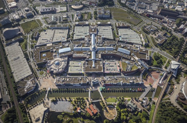 Aerial view, Centro Oberhausen shopping centre in Borbeck, Oberhausen, Ruhr area, North Rhine-Westphalia, Germany, DE, shopping centre, shopping mall, shopping mile, shopping markets, shopping square, shopping centre, Europe, shapes and colours, aerial view, aerial photography, aerial photography, shopping, shopping centre, overview, bird's eye view, birds-eyes view, overview