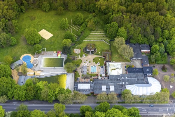 Aerial view, Revierpark Vonderort with Solbad Vonderort in Osterfeld, algae in swimming pool, Oberhausen, Ruhr area, North Rhine-Westphalia, Germany, bathing establishment, bathing resort, DE, Europe, leisure activities, aerial view, aerial photography, aerial photography, swimming pool, overview, bird's eye view, wellness centre, birds-eyes view, overview