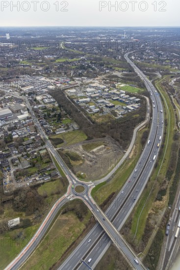 Aerial view, roundabout Weißensteinstraße at the motorway A3, Schwarze Heide, Oberhausen, Ruhr area, North Rhine-Westphalia, Germany, DE, Europe, roundabout, roundabout, aerial view, aerial photography, aerial photography, road traffic, overview, bird's-eye view, overview