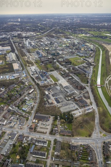 Aerial view, OQ Chemicals Werk Ruhrchemie, formerly OXEA, chemical plant, Holten, Oberhausen, Ruhr area, North Rhine-Westphalia, Germany, DE, Europe, distant view, commercial enterprises, commercial area, commercial park, commercial site, commercial use, industrial area, industrial building, industrial site, aerial photograph, aerial photography, aerial photography, Otto-Roelen-Straße, Polimeri Europa chemical plant, overview, Versalis, bird's-eye view, birds-eyes view, formerly Oxea, overview