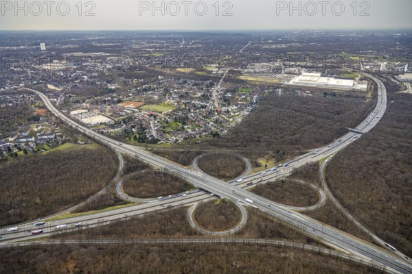 Aerial view, motorway junction Oberhausen, A2 and A3, Alsfeld, Oberhausen, Ruhr area, North Rhine-Westphalia, Germany, motorway A2, motorway A3, motorway junction, DE, Europe, aerial view, aerial photography, aerial photography, road traffic, overview, bird's-eye view, overview