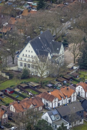 Aerial view, Stemmersberg housing estate, former miners' housing estate, Stemmersberg municipal day-care centre, Gute Straße, Eisenheim, Oberhausen, Ruhr area, North Rhine-Westphalia, Germany, DE, Europe, property tax, real estate, kindergarten, day-care centre, day nursery, day care centre, Landesentwicklungsgesellschaft North Rhine-Westphalia, aerial view, aerial photography, aerial photography, overview, bird's-eye view, housing estate, housing and living, residential area, residential buildings, residential quality, residential quarter, housing estate, birds-eyes view, overview