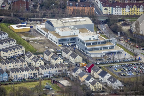 Aerial view, Berufsförderungswerk der Bauindustrie North Rhine-Westphalia - ABZ Oberhausen, Osterfeld, Oberhausen, Ruhr area, North Rhine-Westphalia, Germany, DE, Europe, Höchtebögen, aerial view, aerial photography, aerial photography, terraced houses, school, overview, Vestische Straße, bird's eye view, living and life, birds-eyes view, overview