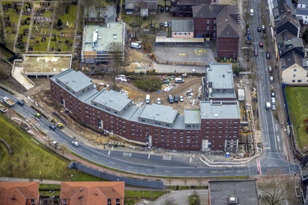Aerial view, construction site, new residential buildings on Eugen-Zur-Nieden-Ring, Steinbrinkschule, Sterkrade Mitte, Oberhausen, Ruhr area, North Rhine-Westphalia, Germany, construction work, construction area, building site, building plots, construction project, construction site, education, educational institution, DE, Europe, teaching institute, aerial view, aerial photography, aerial photography, new building, school, overview, bird's-eye view, overview