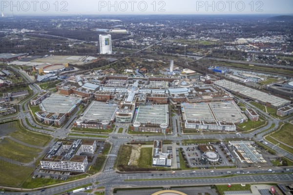 Aerial view, CentrO Oberhausen shopping centre, renovation work on the covered gasometer, Borbeck, Oberhausen, Ruhr area, North Rhine-Westphalia, Germany, DE, shopping, shopping centre, shopping markets, shopping square, shopping centre, Europe, aerial view, aerial photography, aerial photography, renovation work, Ferris wheel, shopping, shopping, shopping centre, overview, bird's-eye view, bird's-eye view, overview