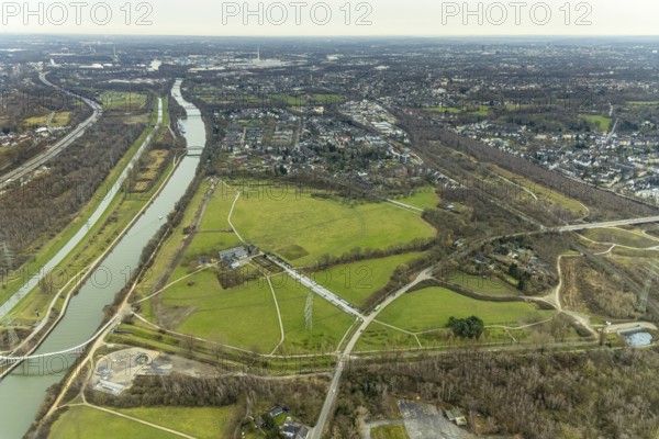 Aerial view, State Office of Nature Conservation Organisations North Rhine-Westphalia, Haus Ripshorst, RevierRad Station Haus Ripshorst, Biological Station Westliches Ruhr Area e. V., RVR Visitor Centre Emscher Landscape Park Haus Ripshorst, Borbeck, Oberhausen, Ruhr area, North Rhine-Westphalia, Germany, DE, Emscher, Europe, distant view, Ripshorst wooded garden, estate, canal, landscape conservation area, aerial photograph, aerial photography, aerial photography, Rhine-Herne Canal, Ripshorster Straße, overview, bird's-eye view, birds-eyes view, historical sight, overview