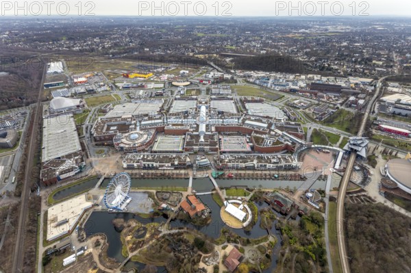 Aerial view, CentrO Oberhausen shopping centre, Borbeck, Oberhausen, Ruhr area, North Rhine-Westphalia, Germany, DE, shopping, shopping centre, shopping markets, shopping place, shopping mall, Europe, aerial view, aerial photography, aerial photography, Ferris wheel, shopping, shopping centre, overview, bird's eye view, birds-eyes view, overview