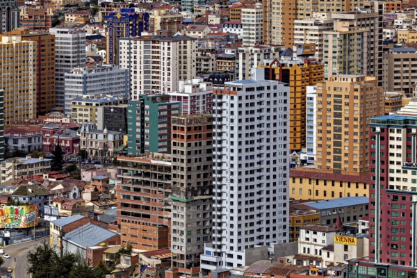 Close-up of skyscrapers and colourful buildings in a city, The houses and skyscrapers of downtown La Paz in Bolivia