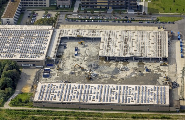 Aerial view of the demolition of Aldi-Nord in Styrum - Süd, ALDI Süd headquarters, Mülheim an der Ruhr, Ruhr area, North Rhine-Westphalia, Germany, DE, Europe, aerial photo, birds-eyes view, aerial photography, aerial photography, overview, overview, bird's eye view