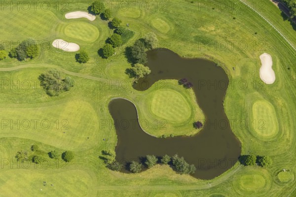 Aerial view, Raffelberg racecourse with golf course inside, Speldorf - Northwest, Mülheim an der Ruhr, Ruhr area, North Rhine-Westphalia, Germany, Akazienallee, DE, Europe, golf, golf course, golf club, Raffelberg golf club, golf course, golf meadow, aerial view, aerial photography, aerial photography, equestrian sports, racecourse, Ruhrorter Straße, sport, overview, bird's-eye view, overview