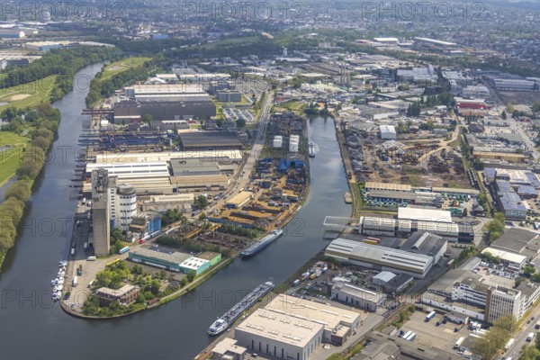 Aerial view, Rhine-Ruhr harbour Mülheim, shipping canal, Am Nordhafen, Rheinstraße, Speldorf, Mülheim an der Ruhr, Ruhr area, North Rhine-Westphalia, Germany, DE, Europe, commercial enterprises, commercial area, commercial area, commercial location, commercial use, harbour, industrial area, industrial location, aerial view, aerial photography, aerial photography, overview, bird's-eye view, overview