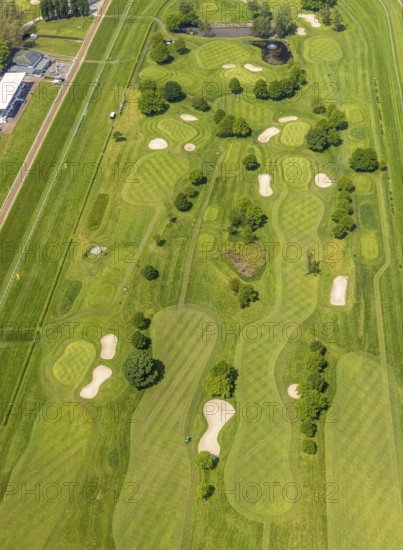 Aerial view, Raffelberg racecourse with golf course inside, Speldorf - Northwest, Mülheim an der Ruhr, Ruhr area, North Rhine-Westphalia, Germany, Akazienallee, DE, Europe, golf, golf course, golf club, Raffelberg golf club, golf course, golf meadow, aerial view, aerial photography, aerial photography, equestrian sports, racecourse, Ruhrorter Straße, sport, overview, bird's-eye view, overview