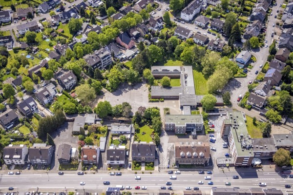 Aerial photograph, Lierbergschule - Städt. Primary school, Speldorf, Mülheim an der Ruhr, Ruhr area, North Rhine-Westphalia, Germany, education, educational institution, DE, Europe, primary school, teaching institute, aerial view, aerial photography, aerial photography, school, overview, bird's-eye view, overview