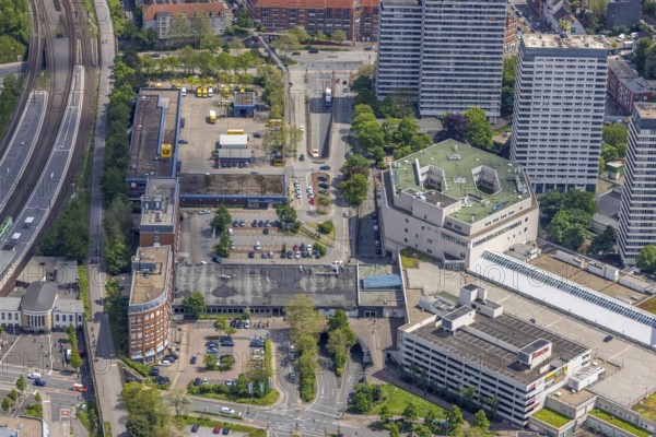 Aerial view, Forum City Mülheim, Hans-Böckler-Platz, Mülheim main station, Altstadt I - Südost, Mülheim an der Ruhr, Ruhr area, North Rhine-Westphalia, Germany, Altstadt, Am central railway station, railway station, DE, Deutsche Bahn AG, Europe, main station, Hbf, aerial view, aerial photography, aerial photography, overview, bird's-eye view, overview