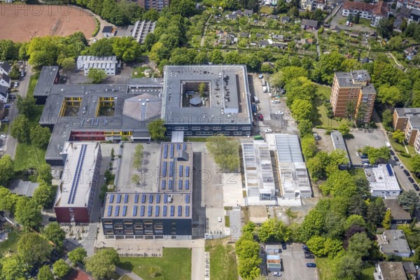 Aerial view, Städt. Gymnasium and Städt. Realschule Broich, Broich - Ost, Mülheim an der Ruhr, Ruhr area, North Rhine-Westphalia, Germany, education, educational institution, DE, Europe, grammar school, educational institute, aerial view, aerial photography, aerial photography, secondary school, school, overview, bird's-eye view, overview