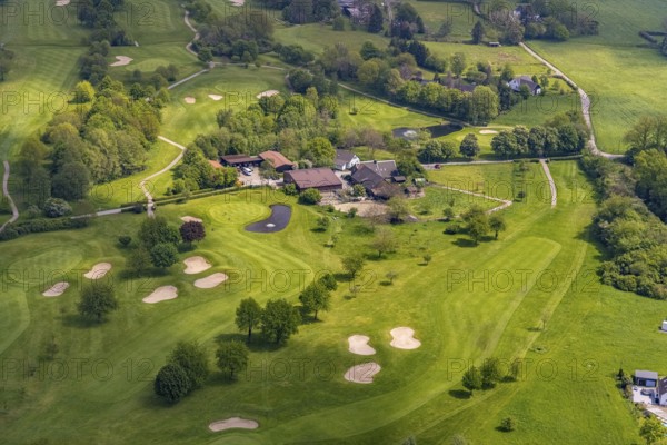 Aerial view, golf course, golf club Mülheim an der Ruhr, Saarn - Süd, Mülheim an der Ruhr, Ruhr area, North Rhine-Westphalia, Germany, DE, Europe, golf, golf course, golf club, golf course, golf meadow, aerial view, aerial photography, aerial photography, sports, overview, bird's-eye view, overview, bunker, pond, green, golfer, golfer