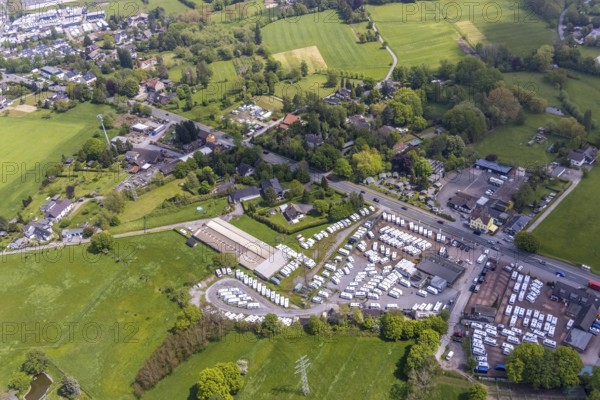 Aerial view, WVG Caravan-Park Thrun, Kölner Straße, Saarn - Süd, Mülheim an der Ruhr, Ruhr area, North Rhine-Westphalia, Germany, DE, Europe, commercial enterprises, commercial area, commercial park, commercial location, commercial use, industrial area, industrial building, industrial location, aerial photograph, aerial photography, aerial photography, motorhomes, overview, bird's-eye view, motorhomes, birds-eyes view, overview
