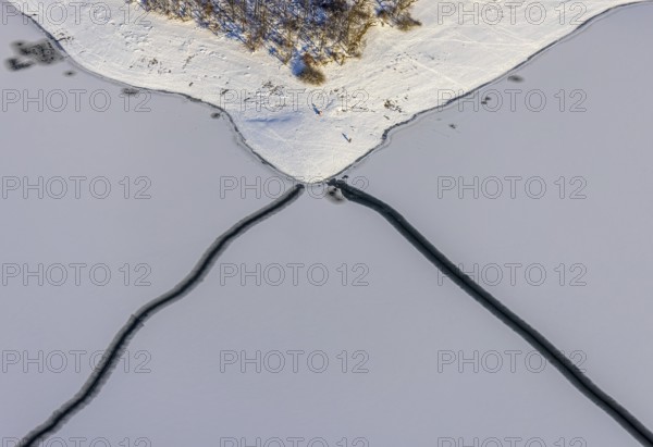 Aerial view, shapes and colours in the Möhnesee, Delecke, Möhnesee, Sauerland, North Rhine-Westphalia, Germany, DE, Europe, shapes and colours, aerial view, aerial photography, aerial photography, cracks in the ice, snow, overview, bird's eye view, winter at the Möhnesee, winter landscape, birds-eyes view, overview