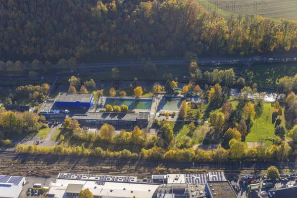 Aerial view, indoor and outdoor swimming pool Meschede in Meschede-Stadt in Meschede, Sauerland, North Rhine-Westphalia, Germany, bathing establishment, bathing resort, DE, Europe, outdoor swimming pool, leisure activities, indoor swimming pool, aerial view, aerial photography, aerial photography, Meschede, swimming pool, swimming pool, overview, bird's-eye view, overview