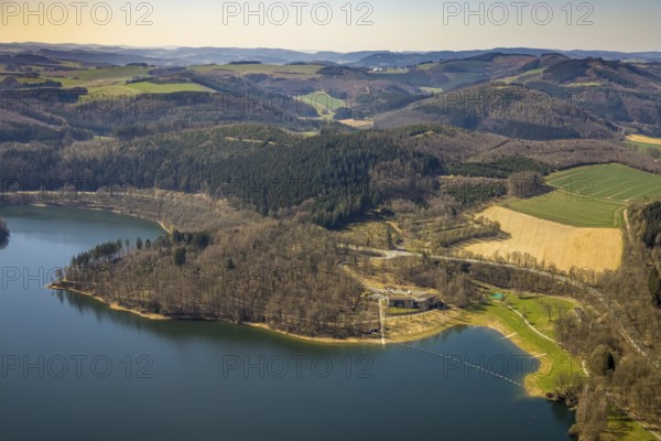 Aerial view, Berghauser Bucht - Badestrand am Hennesee, Berghausen, Meschede, Sauerland, North Rhine-Westphalia, Germany, DE, Europe, distant view, Hennetalsperre, hilly landscape, aerial view, aerial photography, aerial photography, dam, overview, bird's-eye view, forest area, birds-eyes view, overview