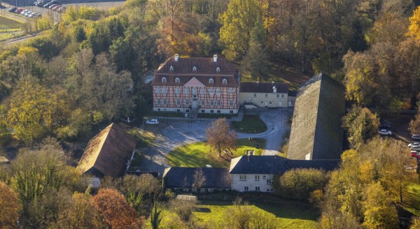 Aerial view, half-timbered house Gut Rödinghausen with the Menden Industrial Museum in the district of Lendringsen in Menden, Sauerland, North Rhine-Westphalia, Germany, aristocratic residence, DE, Europe, half-timbered houses, manor house, aerial view, aerial photography, aerial photography, Menden, overview, bird's-eye view, overview