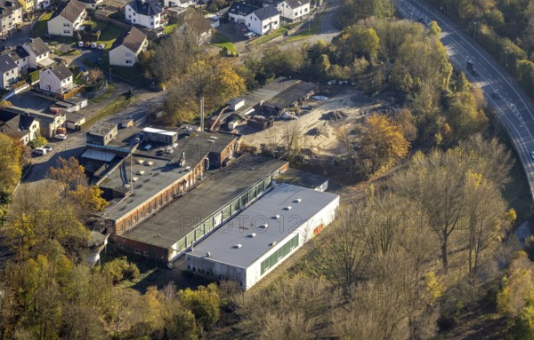Aerial view, paper mill at the Hönnetalstraße in the district Lendringsen in Menden, Sauerland, North Rhine-Westphalia, Germany, DE, Europe, commercial enterprises, commercial area, commercial location, commercial use, industrial area, industrial location, aerial photograph, aerial photography, aerial photography, Menden, overview, bird's-eye view, bird's-eye view, overview