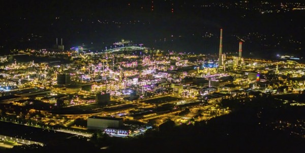 Aerial view, chemical park Marl, chemical zone, Marl, Ruhr area, North Rhine-Westphalia, Germany, DE, twilight photography, Europe, commercial area, commercial area, commercial location, commercial use, industrial area, industrial location, light pollution, aerial photography, aerial photography, aerial photography, night, night photography, night flight, overview, bird's eye view, illuminated streets, birds-eyes view, nightflight, overview