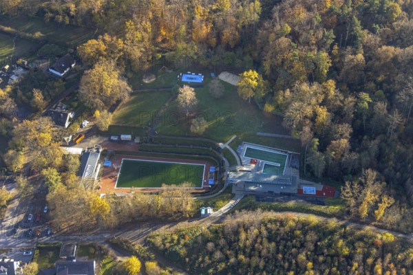 Aerial view, Bürgerbad Leitmecke in Menden, Sauerland, North Rhine-Westphalia, Germany, bathing establishment, bathing resort, DE, Europe, outdoor pool, leisure activities, aerial view, aerial photography, aerial photography, Menden, swimming pool, swimming pool, overview, bird's-eye view, overview