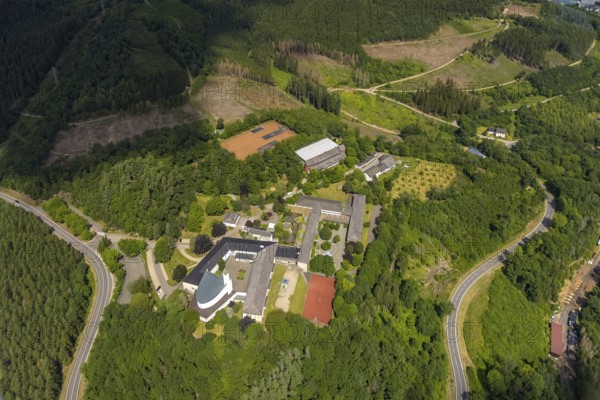 Aerial view, Jugendhof Pallotti and Private Gymnasium Maria Königin, Altenhundem, Lennestadt, Sauerland, North Rhine-Westphalia, Germany, education, educational institution, DEU, Europe, Gymnasium, Jugendhof, educational institute, aerial view, aerial photography, aerial photography, school, overview, bird's eye view, birds-eyes view, overview