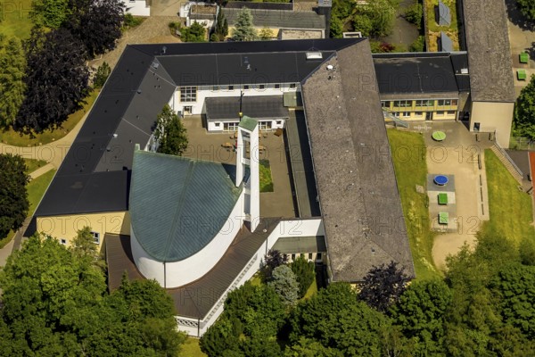 Aerial photo, Jugendhof Pallotti, Altenhundem, Lennestadt, Sauerland, North Rhine-Westphalia, Germany, educational institution, DEU, Europe, grammar school, youth centre, aerial view, aerial photography, aerial photography, overview, bird's-eye view, overview