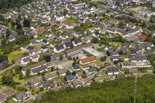 Aerial view, St. Nikolaus-Schule, Janusz-Korczak-Schule, AQUATIK Schwimmschule und Bäderverwaltung, Lessing-Schule, Grevenbrück, Lennestadt, Sauerland, North Rhine-Westphalia, Germany, Amtsgericht Lennestadt, railway station, education, educational institution, DEU, Europe, educational institute, aerial view, aerial photography, aerial photography, school, overview, bird's-eye view, bird's-eye view, overview