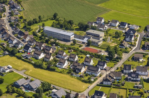 Aerial photo, Oene-Elspe-Tal-Schule, Elspe, Lennestadt, Sauerland, North Rhine-Westphalia, Germany, education, educational institution, DEU, Europe, educational institute, aerial photography, aerial photography, aerial photography, school, overview, bird's-eye view, birds-eyes view, overview