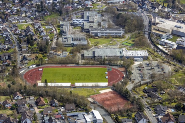 Aerial view, school centre with stadium Stählerwiese, kindergarten Hessengarten, Ernst-Moritz-Arndt-Realschule, Clara-Schumann-Gesamtschule, sports hall Kreuztal, Kreuztal, Sauerland, North Rhine-Westphalia, Germany, education, educational institution, DE, Europe, football pitch, football stadium, grammar school, kindergarten, day-care centre, day-care centre, day-care centre, district of Siegen-Wittgenstein, teaching institute, athletics stadium, aerial view, aerial photography, aerial photography, secondary school, school, sport, sports facilities, sports field, sports facility, overview, bird's-eye view, overview