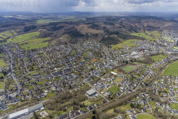 Aerial view, local view Eichen and Stendenbach, Eichen, Kreuztal, Sauerland, North Rhine-Westphalia, Germany, DE, Europe, property tax, real estate, Siegen-Wittgenstein district, aerial view, aerial photography, aerial photography, overview, bird's-eye view, residential complex, living and living, residential area, residential buildings, birds-eyes view, overview
