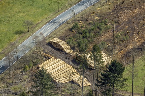 Aerial photo, forest damage at Kihlenberg, wood pile, damaged wood, Kruberg, Kirchhundem, Sauerland, Olpe district, North Rhine-Westphalia, Germany, DE, Europe, landscape conservation area, aerial photo, aerial photography, aerial photography, overview, bird's-eye view, juniper heath Kihlenberg, birds-eyes view, overview