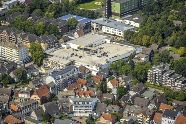 Aerial view, Kamen square shopping centre in Kampstraße in the district Kolonie Tannenberg, Kamen, Ruhr area, North Rhine-Westphalia, Germany, DE, shopping, shopping markets, shopping place, shopping centre, Europe, aerial view, aerial photography, aerial photography, local supply centre, shopping centre, overview, bird's eye view, birds-eyes view, overview