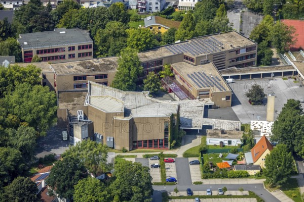 Aerial photo, Städtisches Gymnasium Kamen, Kolonie Tannenberg, Kamen, Ruhr area, North Rhine-Westphalia, Germany, education, educational institution, DE, Europe, grammar school, teaching institute, aerial photo, aerial photography, aerial photography, school, overview, bird's-eye view, birds-eyes view, overview