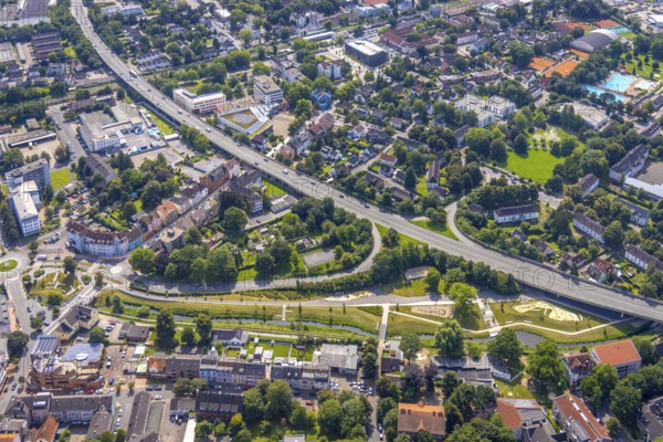 Aerial view, Sesekepark between Maibrücke and Hochstraße with river Seseke at the federal road B233, Kamen, Ruhr area, North Rhine-Westphalia, Germany, federal road B233, DE, Europe, aerial view, aerial photography, aerial photography, park, overview, birds-eyes view, overview